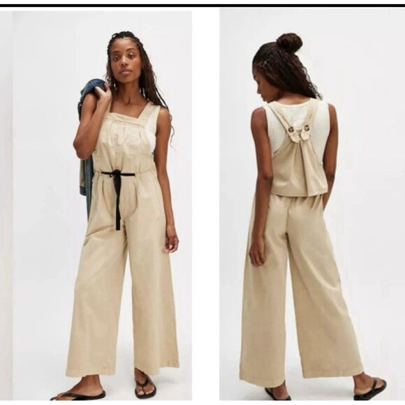 FREE PEOPLE In Your Dreams Overalls Womens Size M NWI Beige